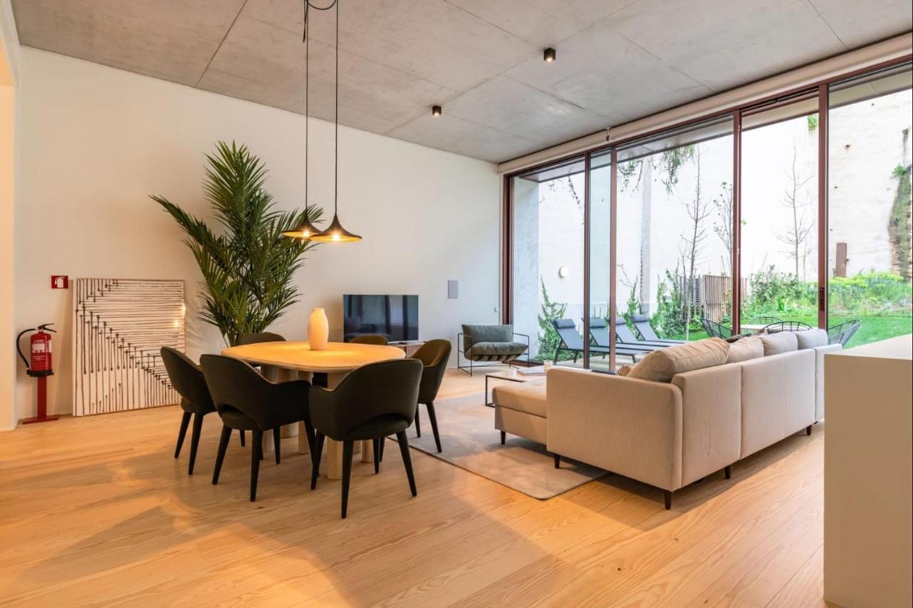 Hidden Pearl W/ Patio & Pool By Lovelystay Lisbon Exterior photo